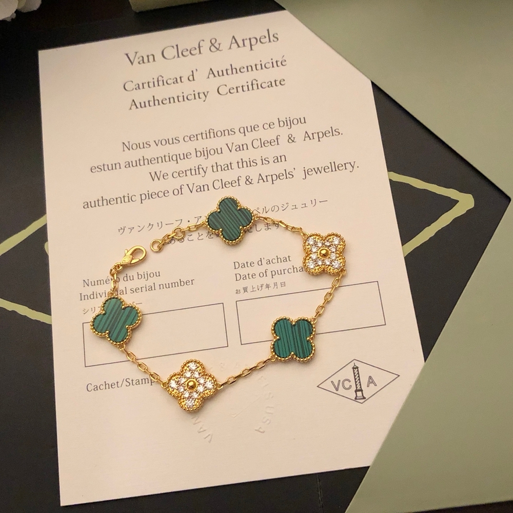 Van Cleef & Arpels 5‑Motifs Bracelet Malachite Diamond Clover Gold